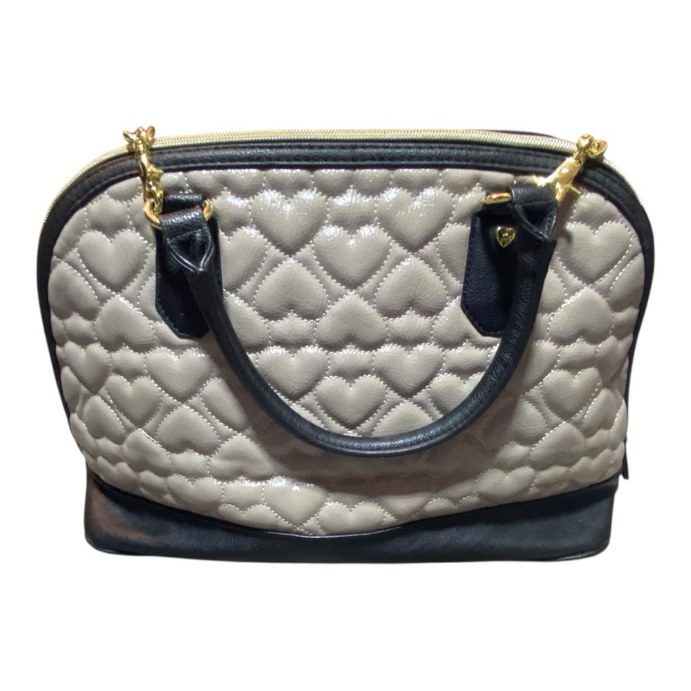 Betsey Johnson Beige and Black Quilted Crossbody Bag - Picture 11 of 13